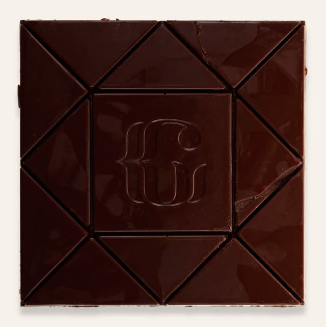 Front of Pure Nacional 80% Pure Nacional from Peru bar made by Goodio in Finland